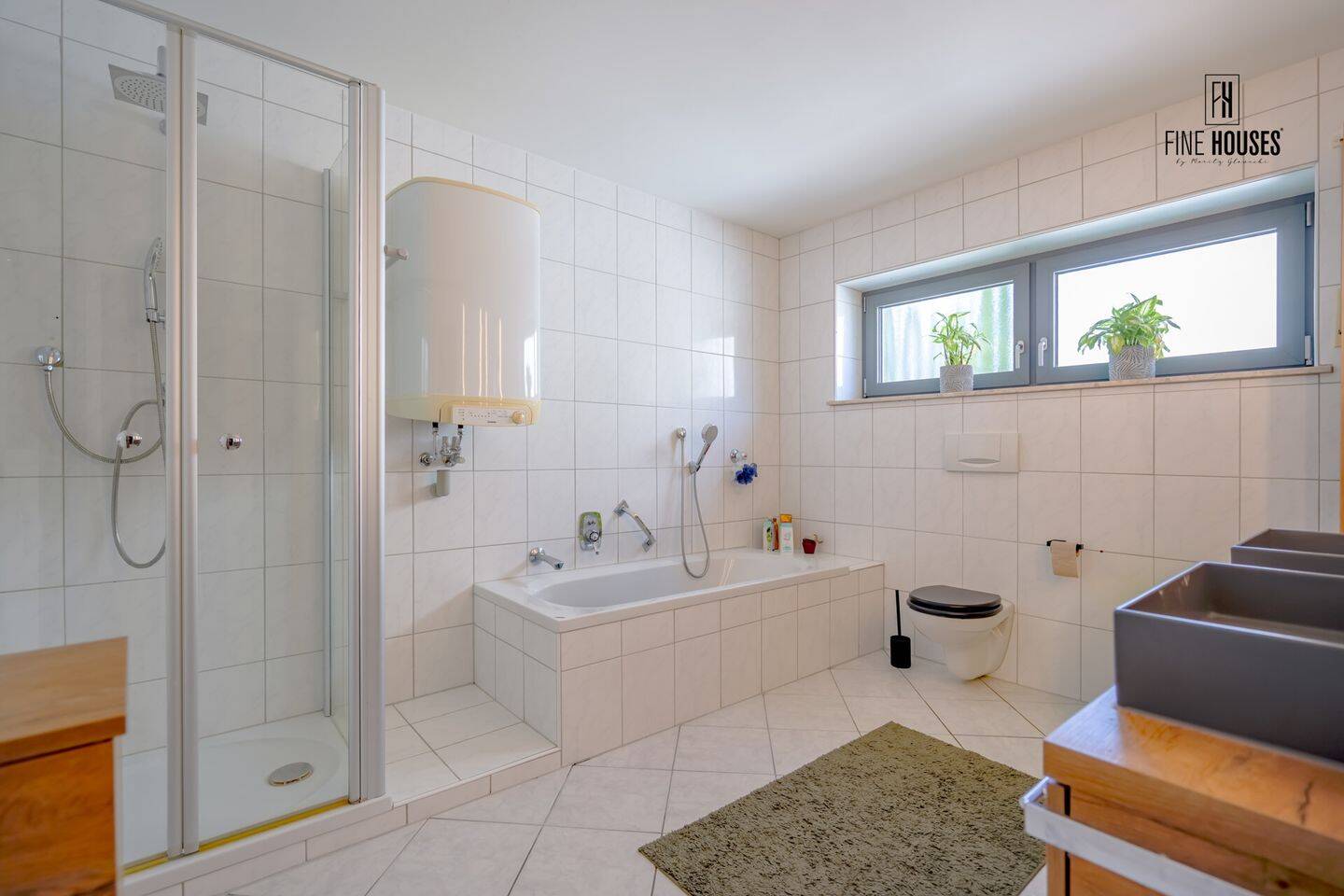 Solide Kapitalanlage mit drei genehmigten Wohneinheiten, Garagen und attraktiven Mieteinnahmen – Mömlingen – Vorschaubild 6