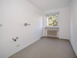 MAIER - Top-Schnitt! 3-Zi. mit 2 Balkonen & U-Bahn (100m), Parkblick! – 81547 München – Vorschaubild 9