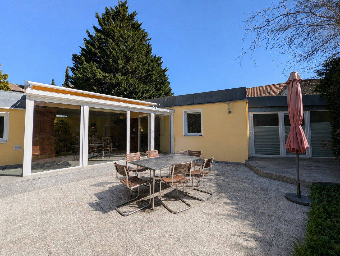 Freistehender Bungalow mit parkähnlichem Grundstück, Wintergarten, Sauna und Entwicklungspotenzial – Braunschweig – Vorschaubild 3
