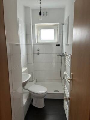 Renovierte 2 Zimmer Wohnung in Gelsenkirchen zu vermieten – 45899 Gelsenkirchen – Vorschaubild 9