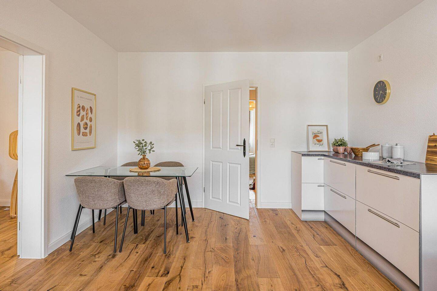 *Wow! 4-Zimmer Altbau im Leipziger Waldstraßenviertel | Provisionsfrei | Erstbezug* – Leipzig – Vorschaubild 3