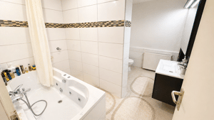 Renditestarke 3-Zimmer-Dachgeschosswohnung in Hamburg-Wilhelmsburg – 21107 Hamburg – Vorschaubild 4