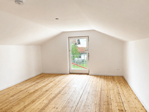 Großzügige 2,5-Zimmer-Wohnung im Dachgeschoss – 83404 Ainring – Vorschaubild 2