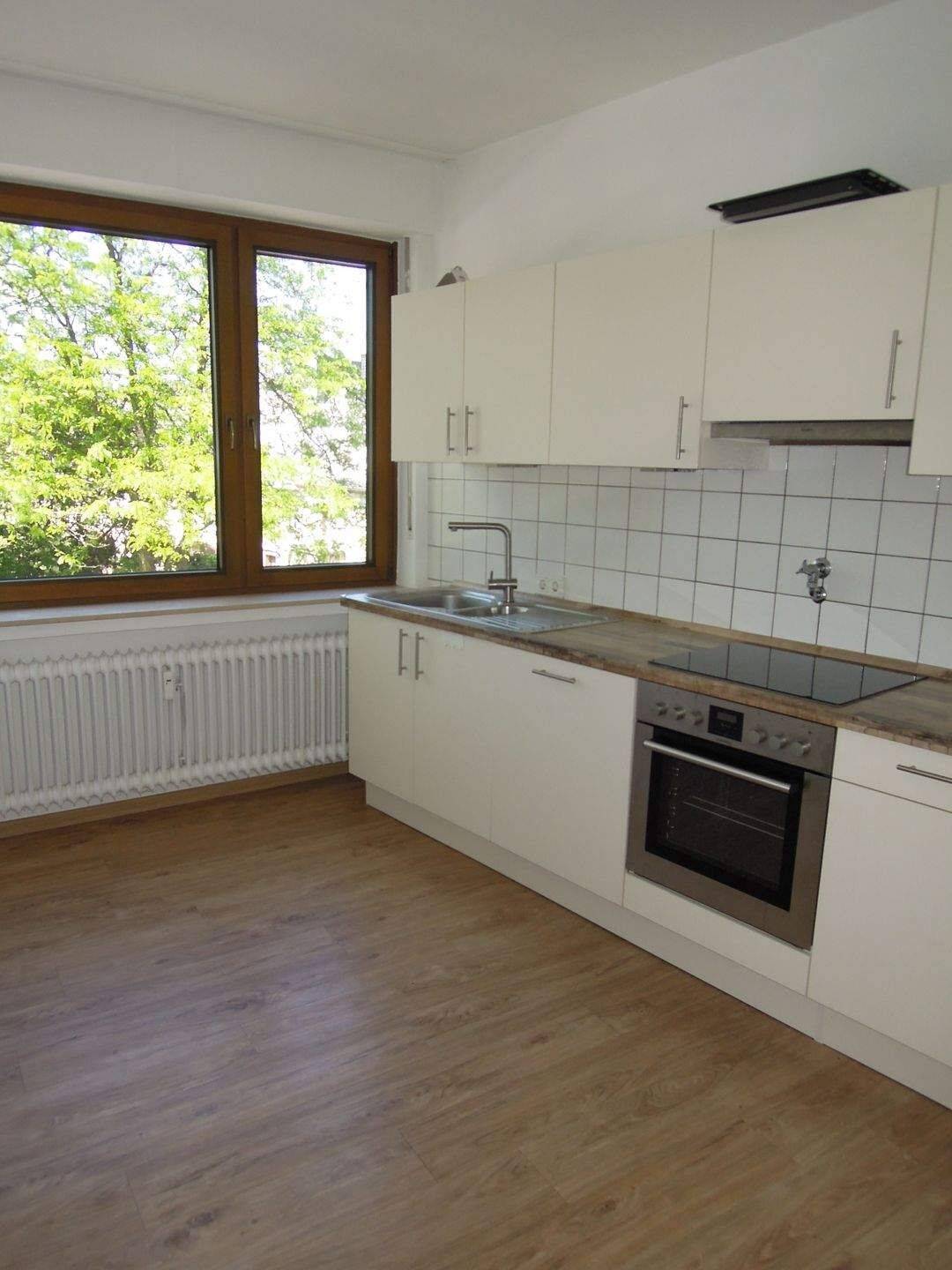 Trier, Nähe Konstantin Basilika und Palastgarten - Helle 3 ZKB Wohnung in einem Dreifamilienhaus zu verkaufen ! – Trier – Vorschaubild 5
