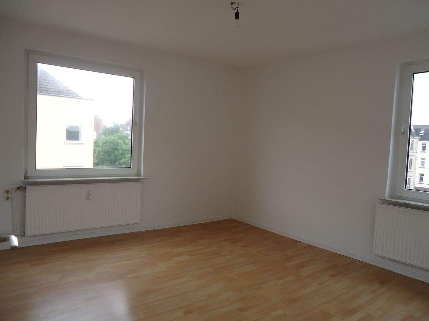 Moderne 2-Zimmer-Wohnung mit Balkon in Bremerhaven, Lehe – Bremerhaven – Vorschaubild 5