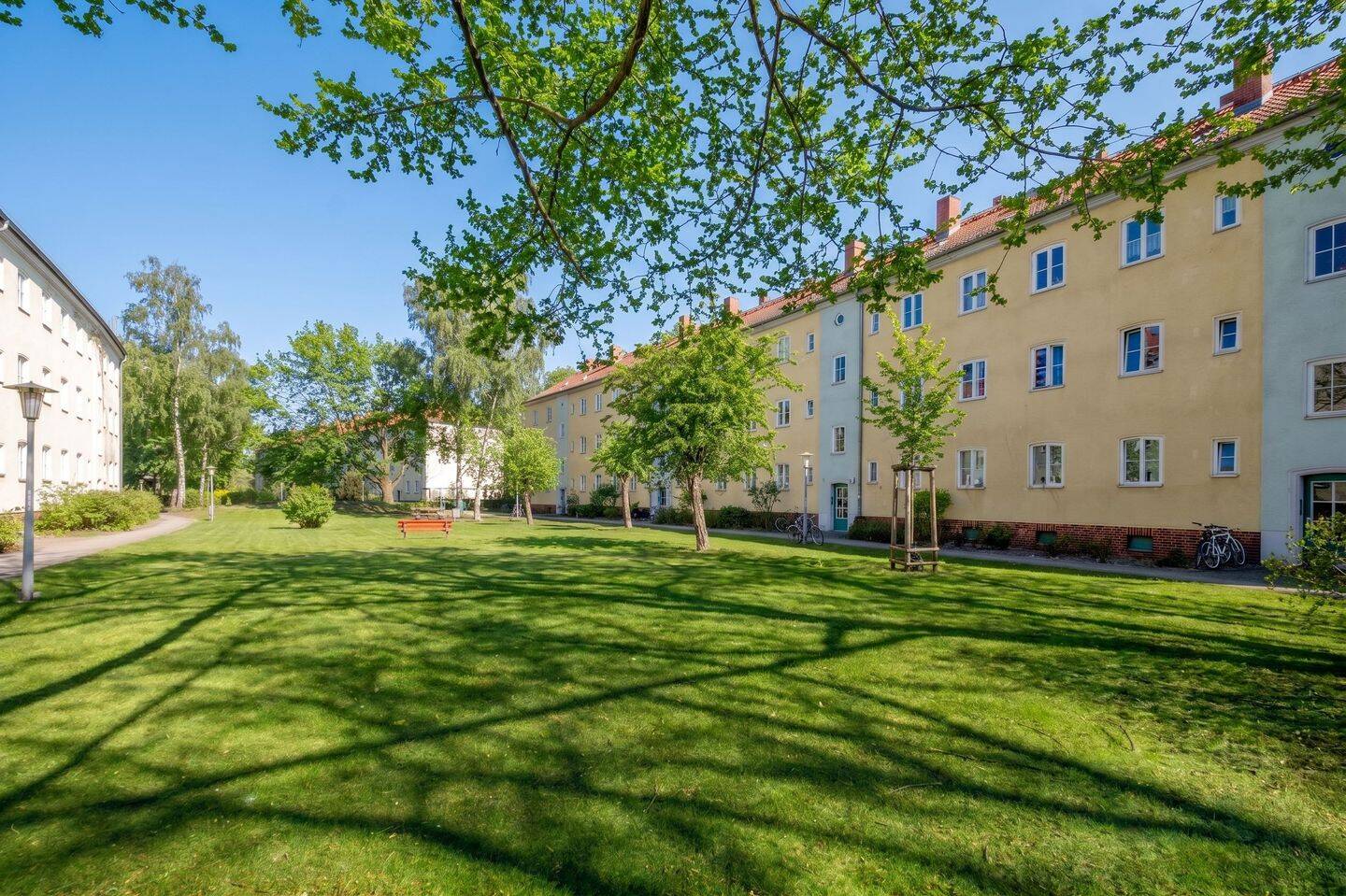Lichtdurchflutete Wohnung mit Charme in grüner Bestlage – Berlin – Vorschaubild 7