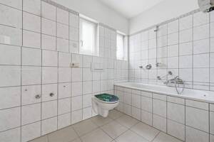 Wohnhaus mit 3 Wohnungen in schöner Wohnlage, Fürth-Ronhof. Bezugsfrei! – 90765 Fürth – Vorschaubild 9