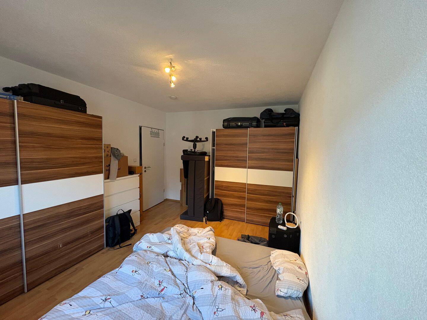 Helle, zentrale 2-Zi.-Wohnung mit EBK, teilmöbliert & WG-geeignet – Nürnberg – Vorschaubild 6