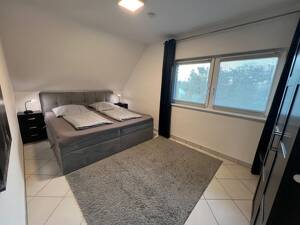 Begehrte Lage im Grünen - Premium-Wohnung zum Wohlfühlen! – 50933 Köln – Vorschaubild 2