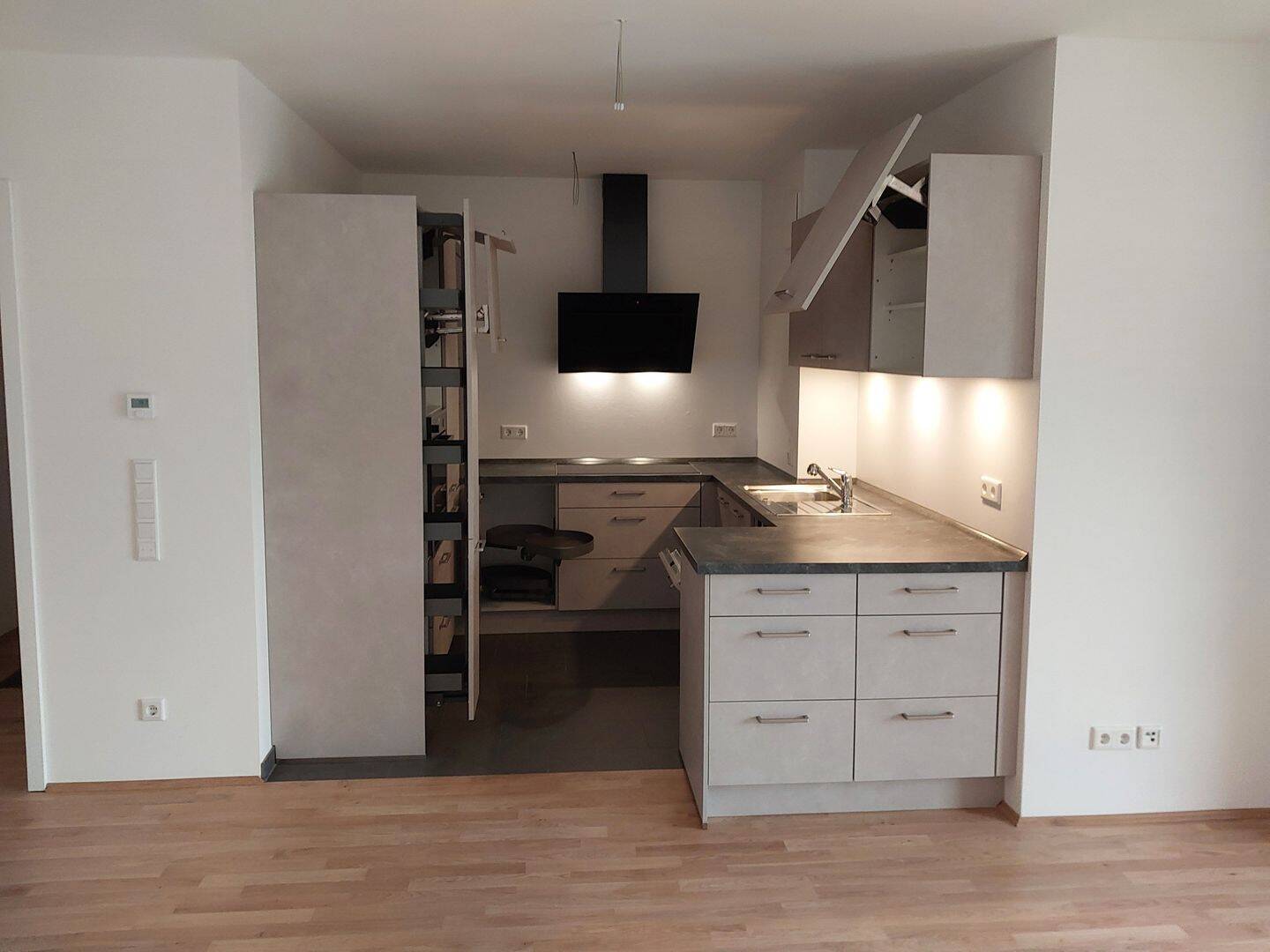 Erstbezug: Moderne 3-Zimmer-Wohnung mit Loggia und Tiefgaragenplatz in Darmstadt-Südwest – Darmstadt – Vorschaubild 4