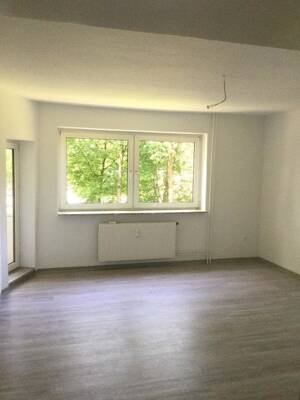 3-Zimmer-Wohnung mit Tageslichtbad und Balkon! – 33689 Bielefeld – Vorschaubild 3