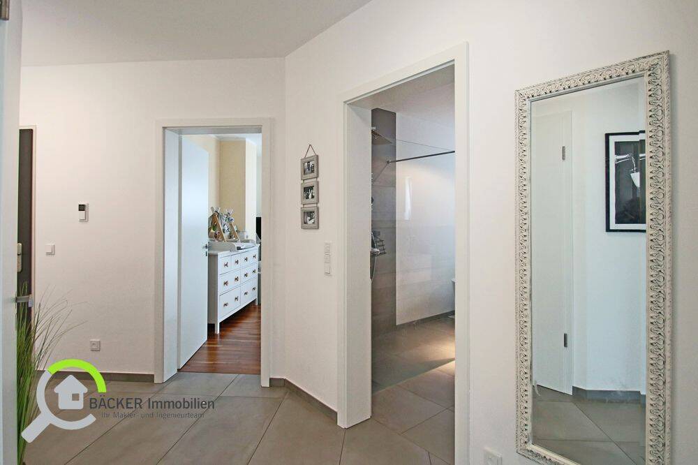 Wohngefühl trifft Eleganz: Komfortable Wohnung mit großem Balkon, Aufzug und Tiefgaragenstellplatz zu vermieten – Osnabrück – Vorschaubild 7