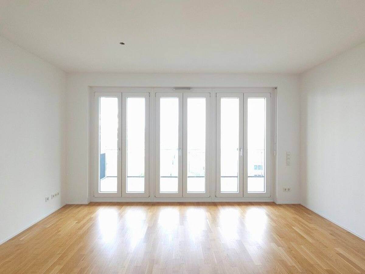 Komfort trifft Stil - sonnenverwöhnte 2,5-Zi.-Wohnung mit Einbauküche – 65197 Wiesbaden – Bild 1 von 9