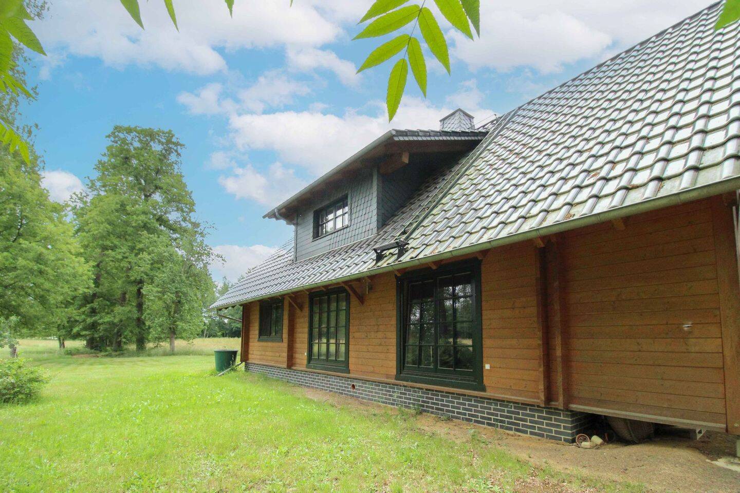 Einfamilienhaus mit originaler Spreewaldscheune in idyllischer Alleinlage auf 6 Hektar Naturparadies