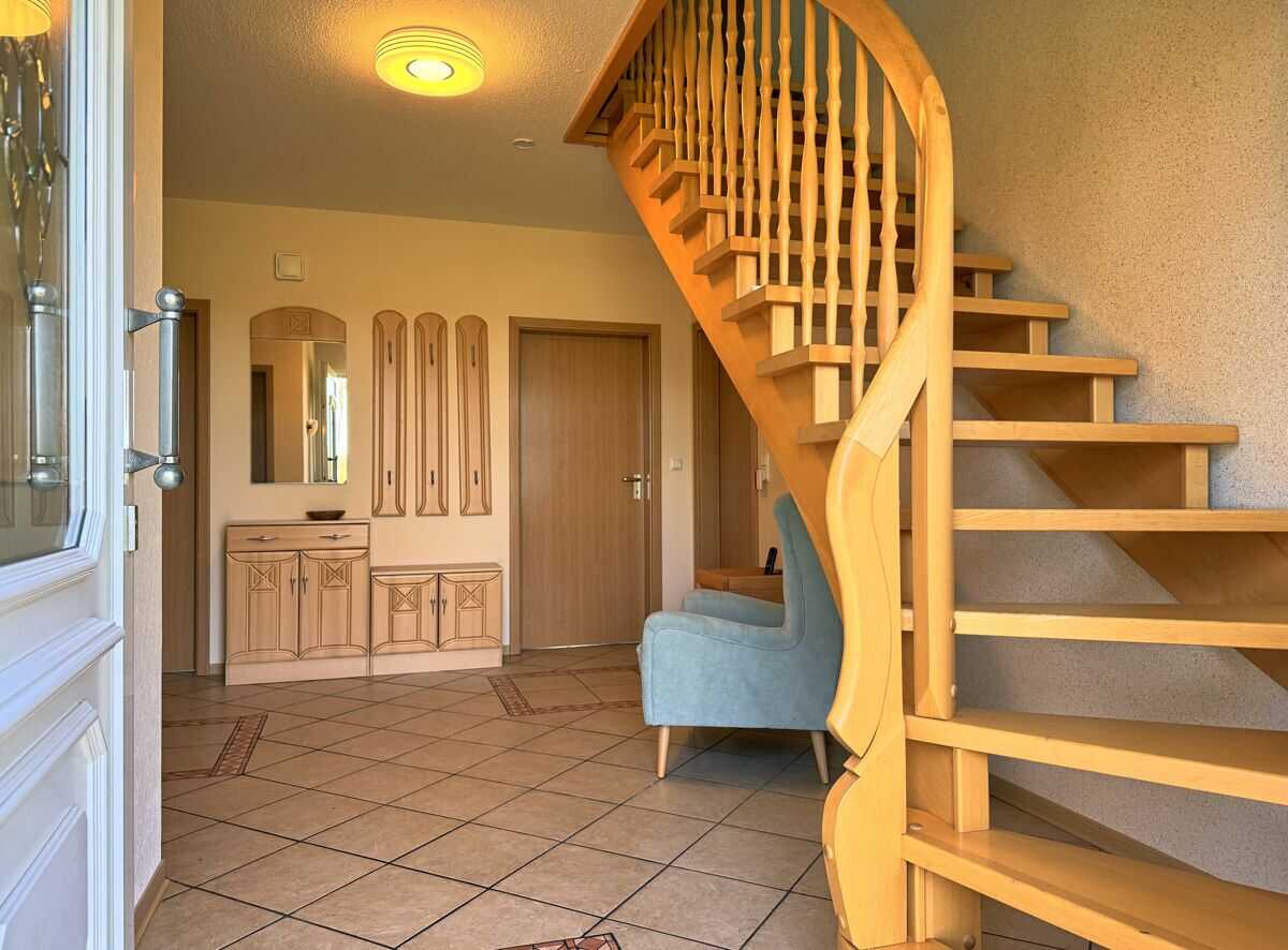 Urlaubsfeeling inklusive: Wohnhaus mit Einbauküche, Garten & Garage am Großsander Badesee – Uplengen – Vorschaubild 3