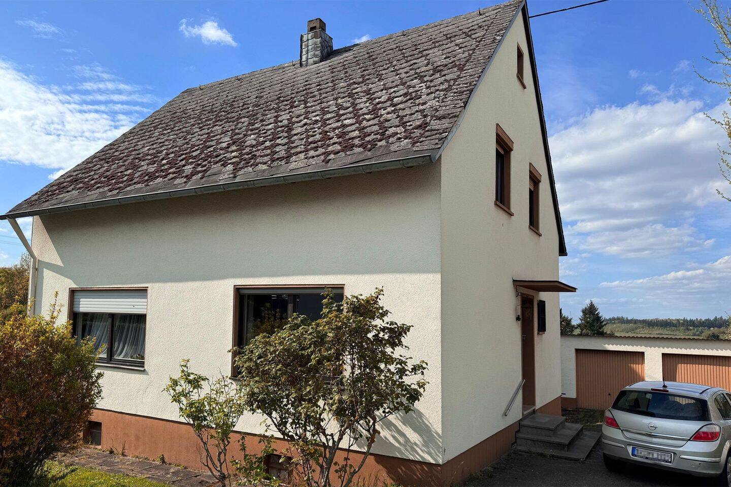 Trier-Tarforst: Einfamilienhaus mit großem Grundstück in TOP Wohnlage – Trier – Vorschaubild 2