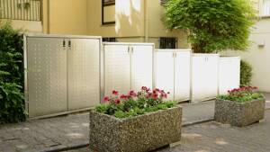 Stilvolles Wohnen mit Blick ins Grüne: Vermietete 3-4 Zimmer DG-Wohnung mit Balkon, Kamin & Garage – 65189 Wiesbaden – Vorschaubild 5