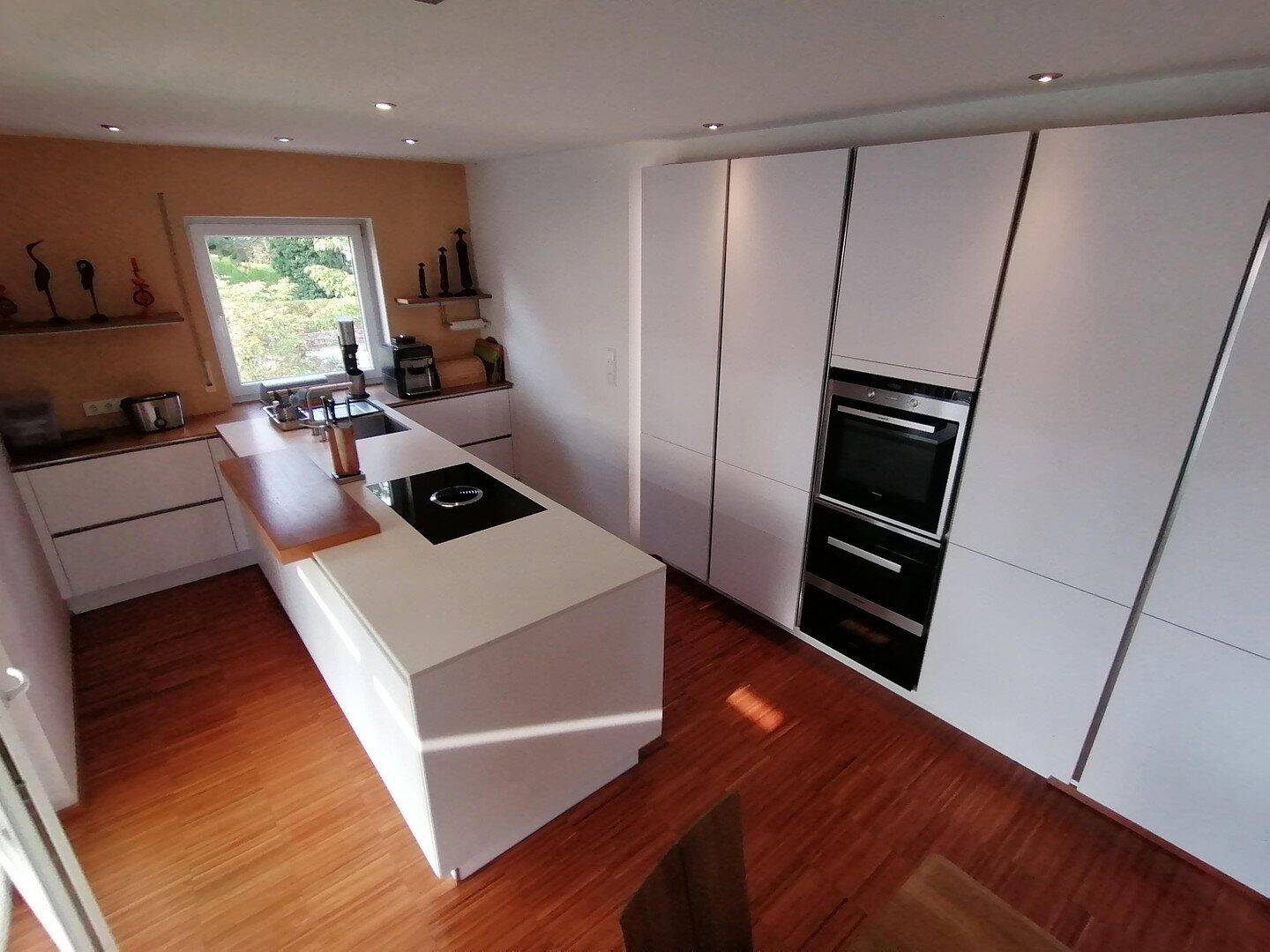 Helle vollausgestattete Wohnung mit großem Balkon im Westviertel – Ingolstadt – Vorschaubild 3