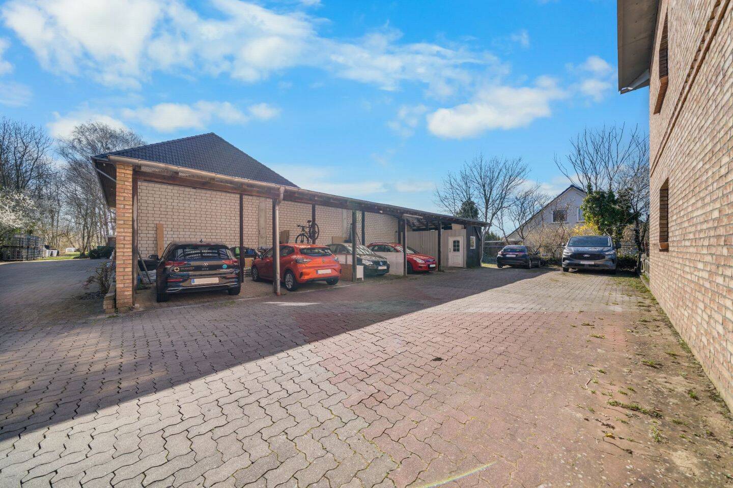 Top Investment: Neuwertiges 5-Parteienhaus (KfW-55) mit starker Rendite – Handewitt – Vorschaubild 8