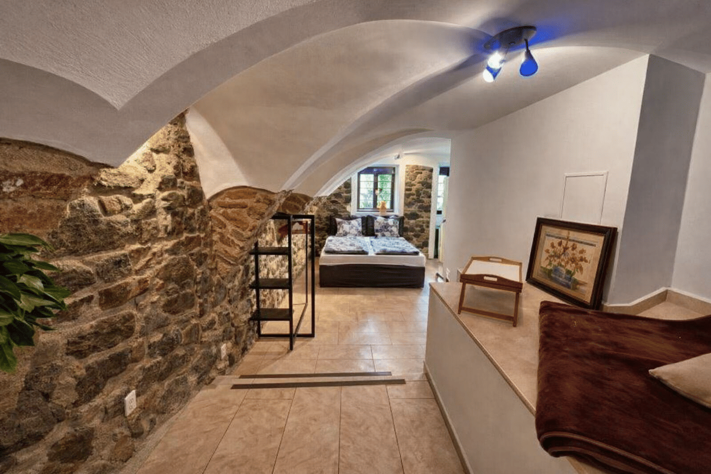 Attraktives Mehrfamilienhaus mit Ferienwohnungen im charmanten Görlitz in der historischen Altstadt – Görlitz – Bild 1 von 8