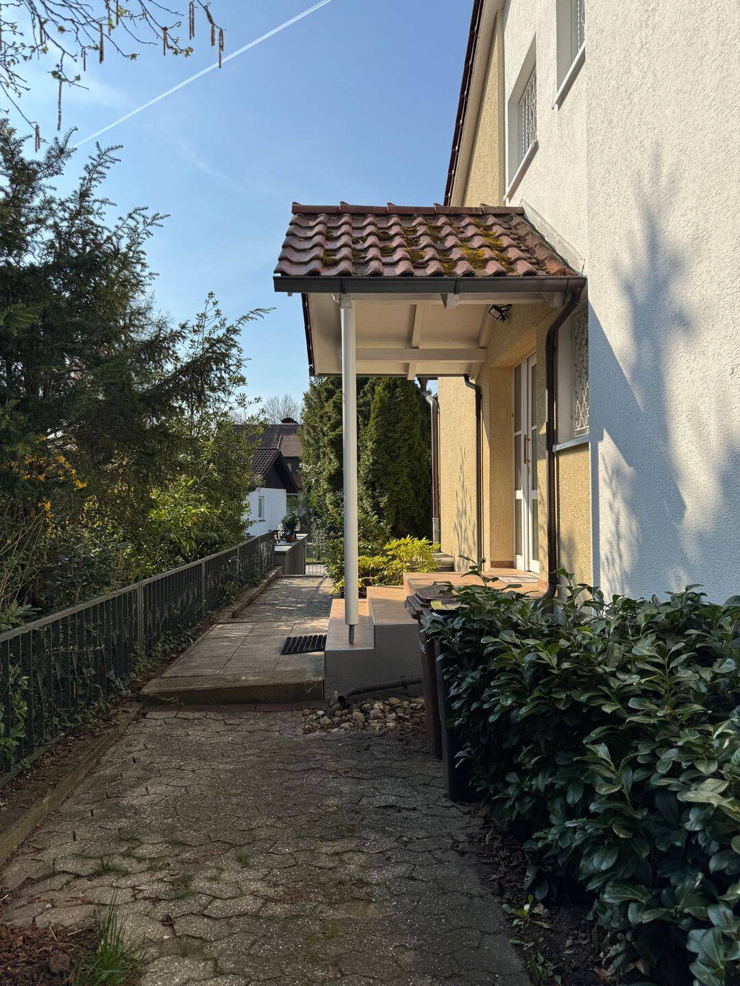 Großzügiges Einfamilienhaus in Bestlage von Behringersdorf mit Sonnenterrasse, Garten und XXL-Garage für bis zu 3 Fahrzeuge – Schwaig bei Nürnberg – Vorschaubild 6