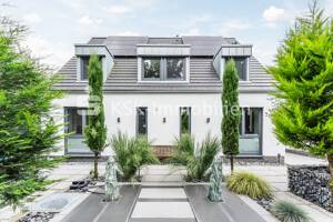 Freistehende Villa mit Pool in Köln Junkersdorf – 50858 Köln – Vorschaubild 2