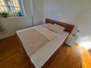 Exklusives, voll möbliertes Zimmer mit großer Terrasse in zentraler Stuttgarter Lage – 70182 Stuttgart – Vorschaubild 5