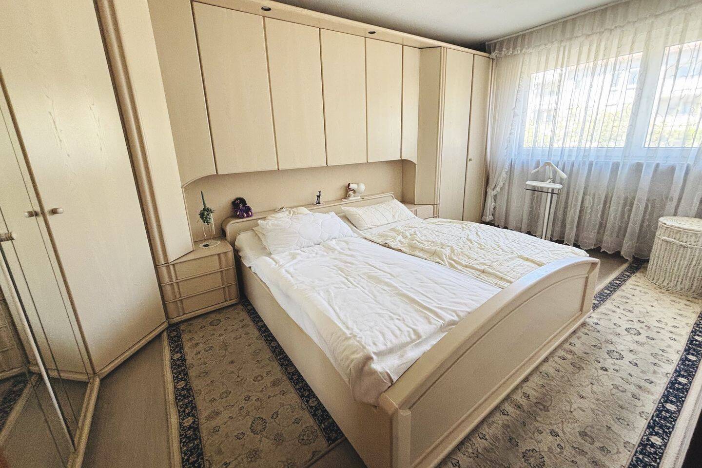 Freie 2-Zimmer-Wohnung mit Balkon und Garage in Bad Cannstatt – Stuttgart – Vorschaubild 7