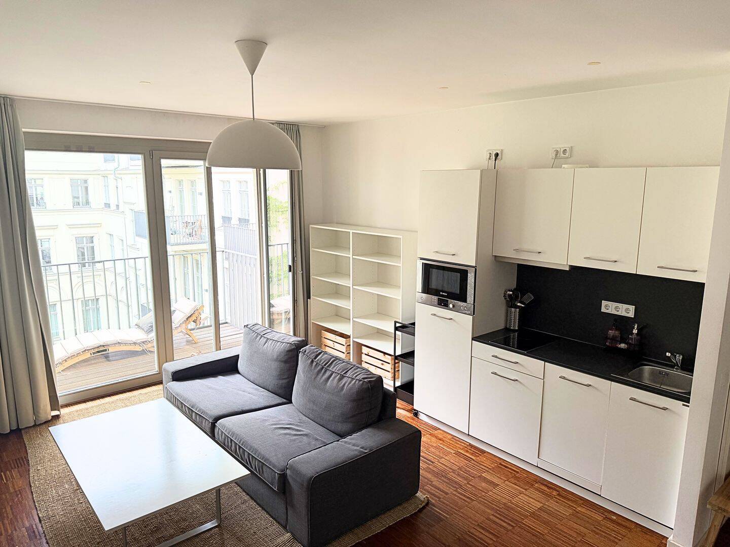Stylish City Apartment with Balcony & All Utilities IncludedAll Utilities Included – Berlin Mitte