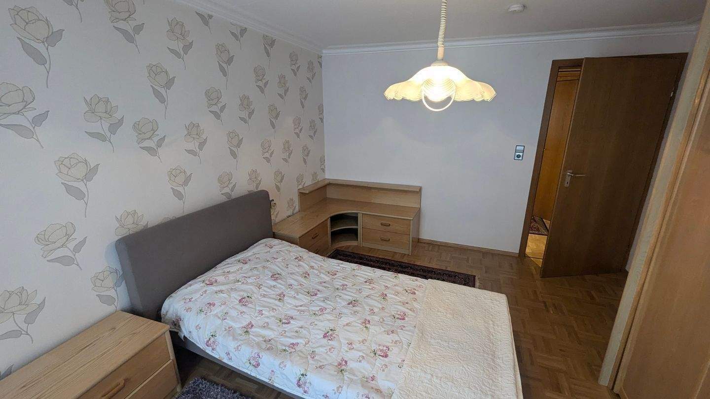 Zweifamilienhaus mit Maisonettewohnung und Gewerbeeinheit im Ebersbacher Stadtzentrum – Ebersbach an der Fils – Vorschaubild 7