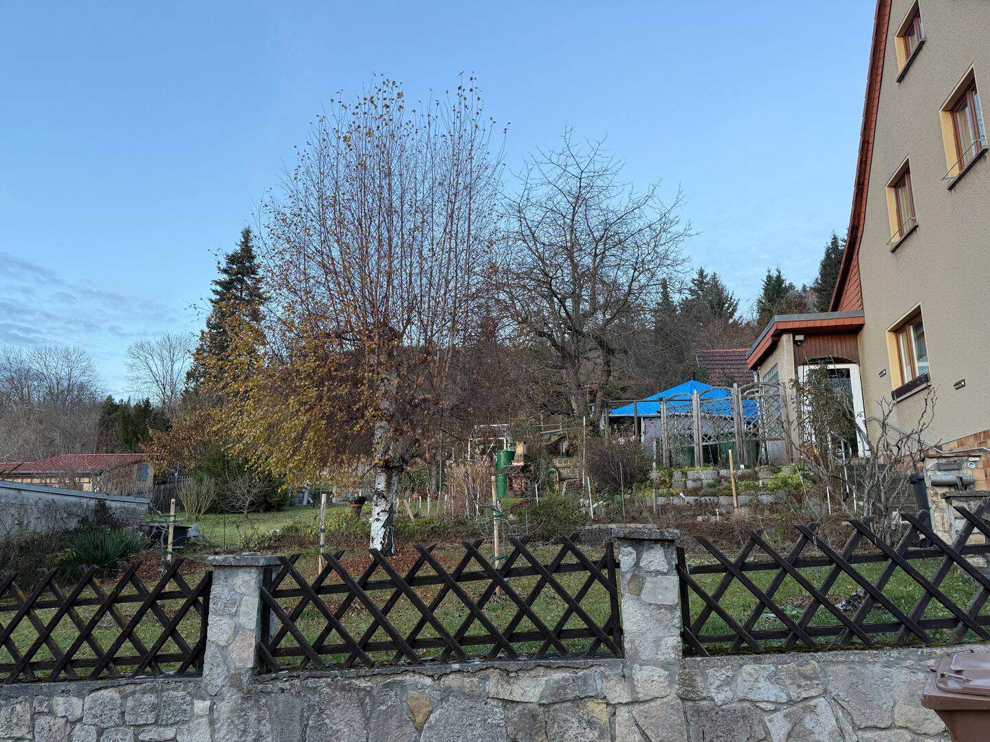 Naturnahes Familienwohnen in Jena: Doppelhaushälfte mit Südgarten und Zukunftspotenzial – Jena – Vorschaubild 4