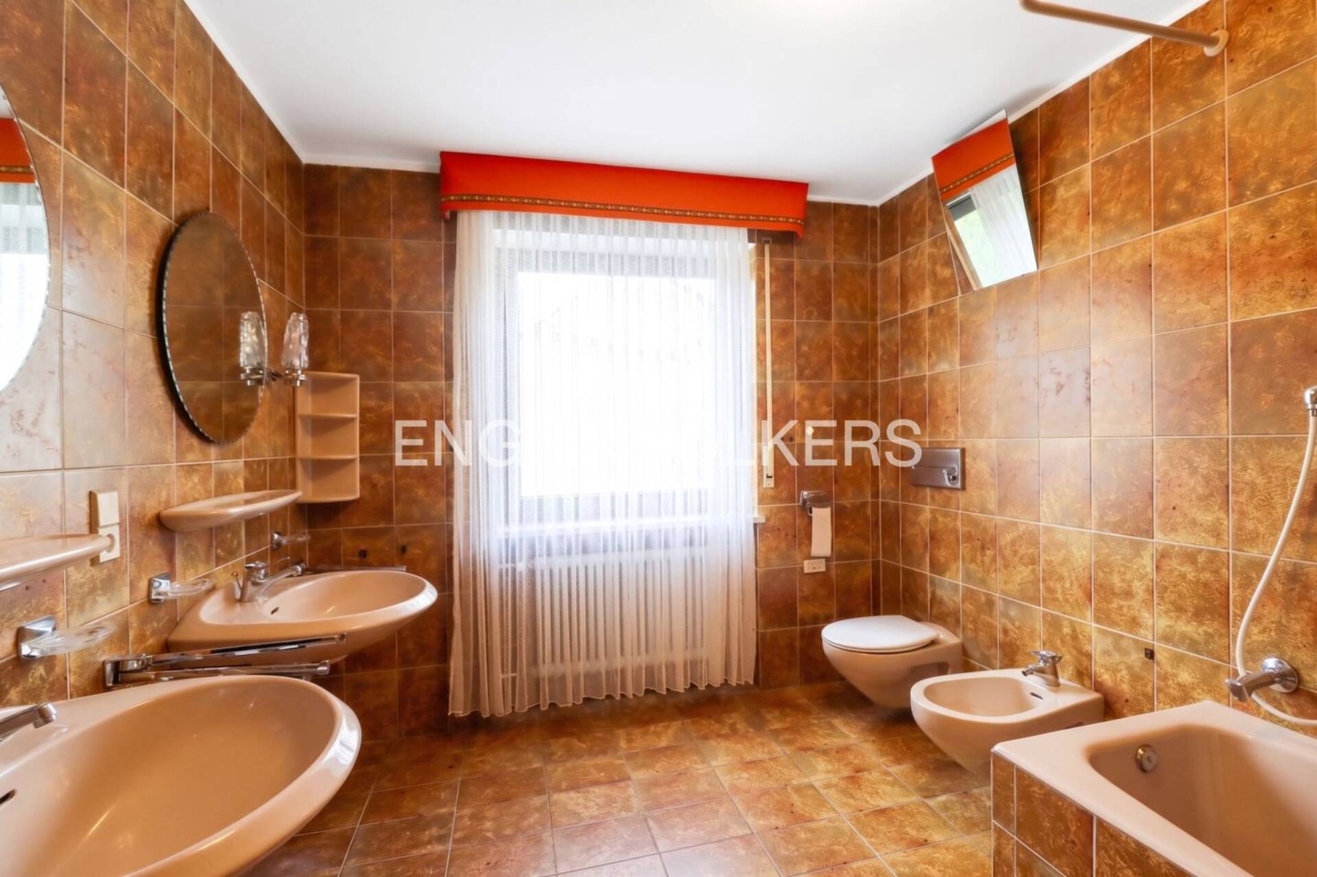 Haus in 93051 Regensburg mit 202 m² kaufen