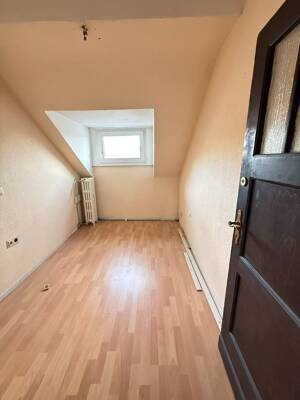 4-Zimmer-Dachgeschosswohnung mit Altbaucharme am Fuße des Kaiserbergs – 47058 Duisburg – Vorschaubild 6