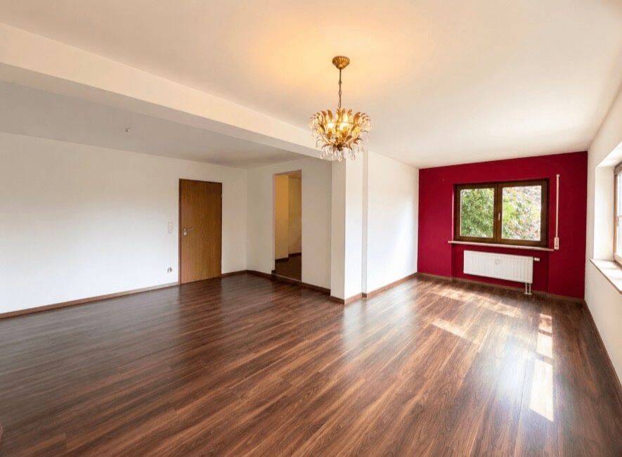 Großzügiges Zweifamilienhaus mit Garten und Pool in Katzwang – Nürnberg – Vorschaubild 5