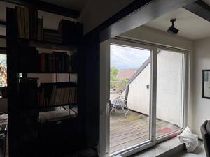 Charmante 2,5-Zimmer-Dachgeschosswohnung mit sonniger Loggia in attraktiver Lage von Essen – 45356 Essen – Vorschaubild 2