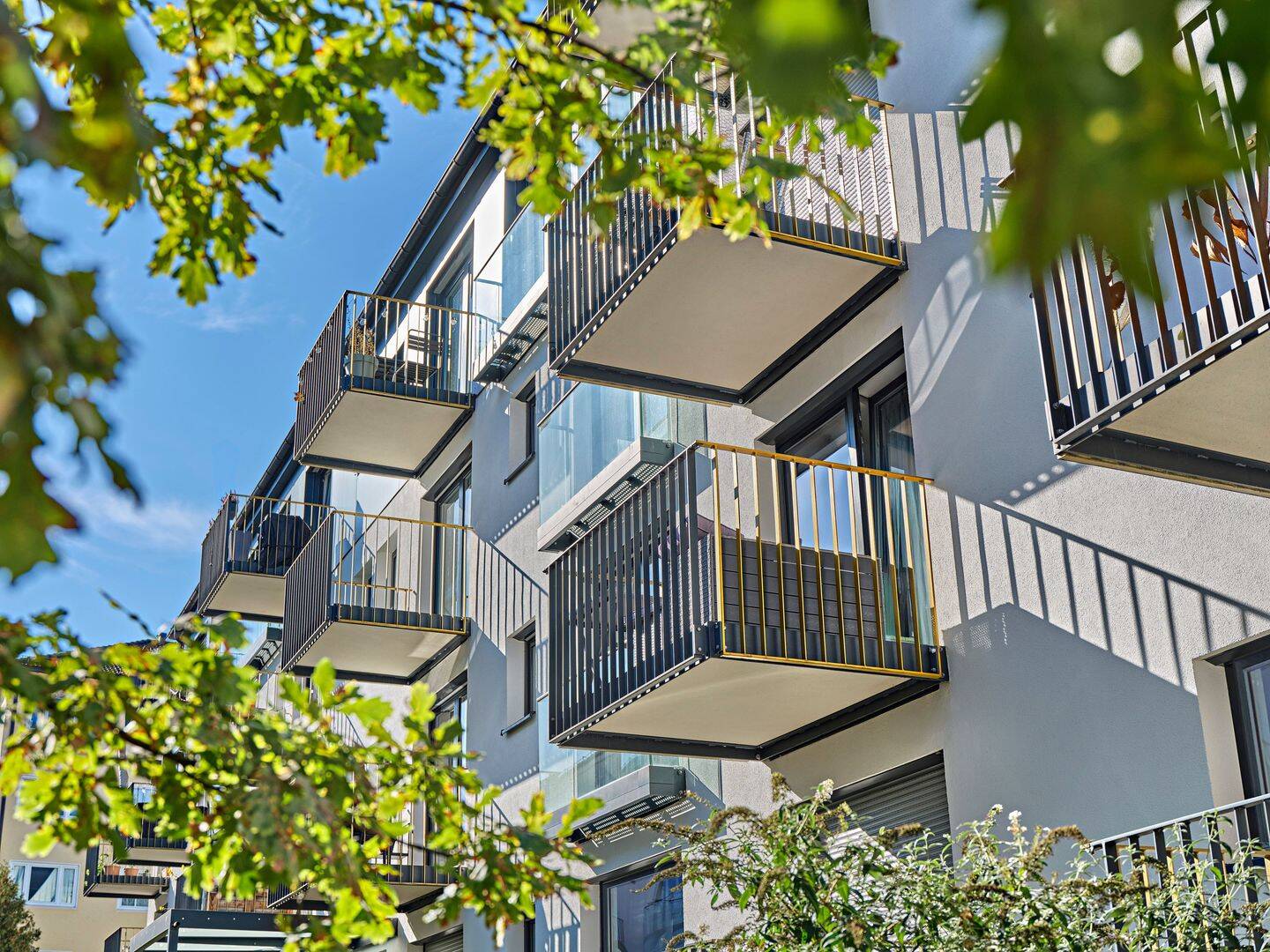 SCHWABINGER GERBERHÖFE: Hochwertig ausgestattete 2-Zimmer-Wohnung mit Einbauküche zwischen Luitpold- & Olympiapark – München – Vorschaubild 4