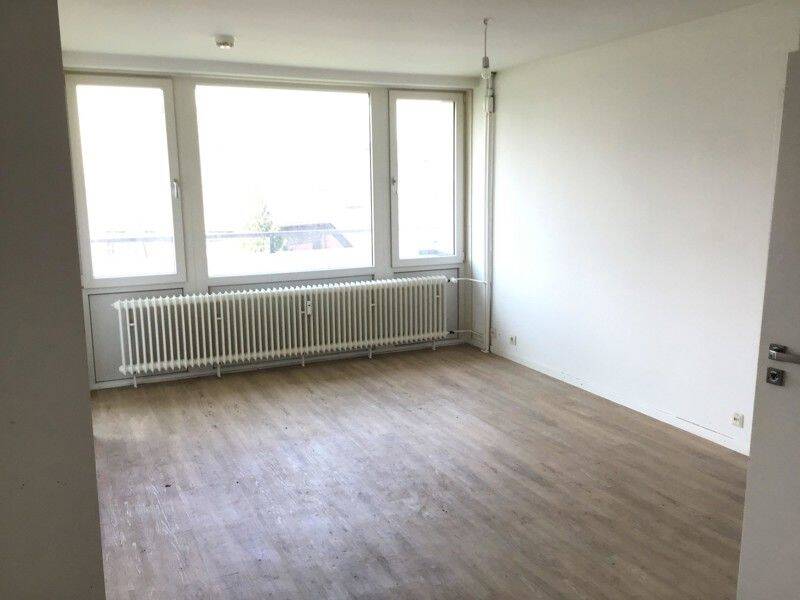 Stop: renovierte 2-Zimmer-Wohnung mit Balkon nahe Medizinischer Hochschule Hannover – Hannover – Vorschaubild 3