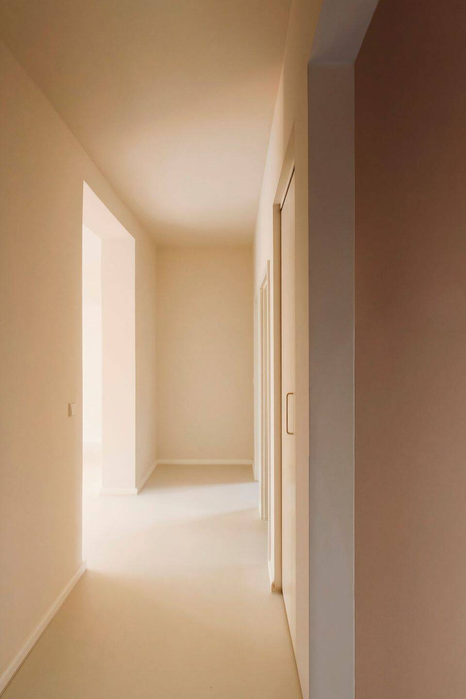 Erstbezug mit Westbalkon, Designbad und maßgefertigter Cubro-Küche – Berlin – Vorschaubild 9