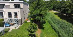 Oberneuland: Neuwertiges Reiheneckhaus mit Grünblick, Dachterrasse - provisionsfrei – 28355 Bremen – Vorschaubild 2