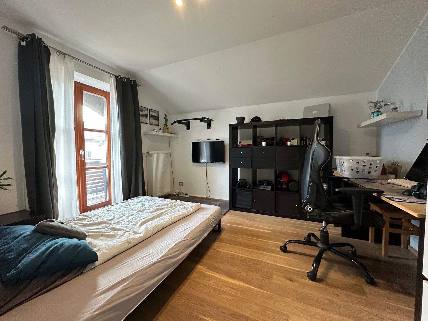 Haus im Haus - Familienfreundliche 5-Zimmerwohnung mit Dachterrasse, Gartenanteil und Pool – Grafing – Vorschaubild 9
