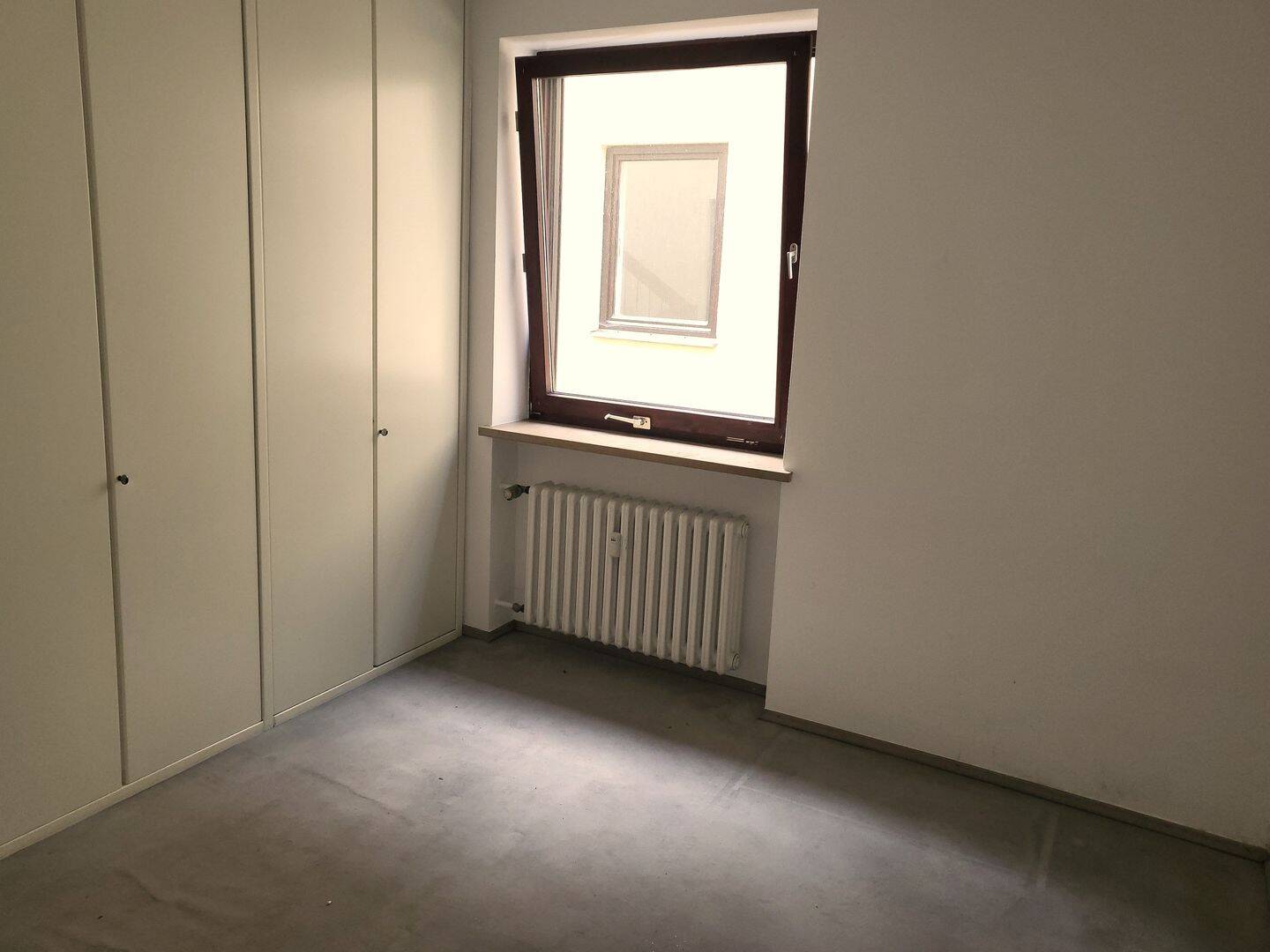 Preishammer! Schicke 2-Zimmer-Wohnung mit Loggia in der historischen Altstadt von Regensburg – Regensburg – Vorschaubild 8