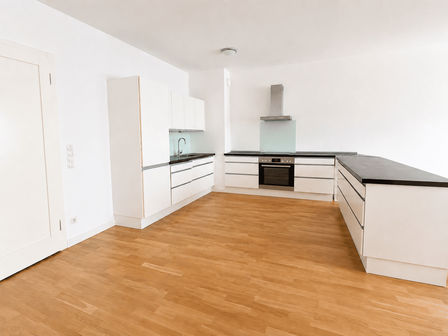 Provisionsfrei: Helle 2-Zimmer-Wohnung mit zwei Balkonen nahe Gleisdreieck – Berlin – Vorschaubild 4