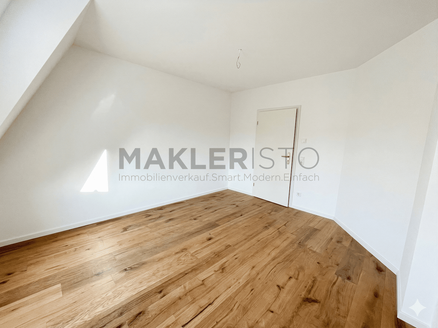 **Modernisierte 2,5-Zimmer-Dachgeschosswohnung mit offener Wohnküche & Fußbodenheizung** – Dresden – Vorschaubild 6