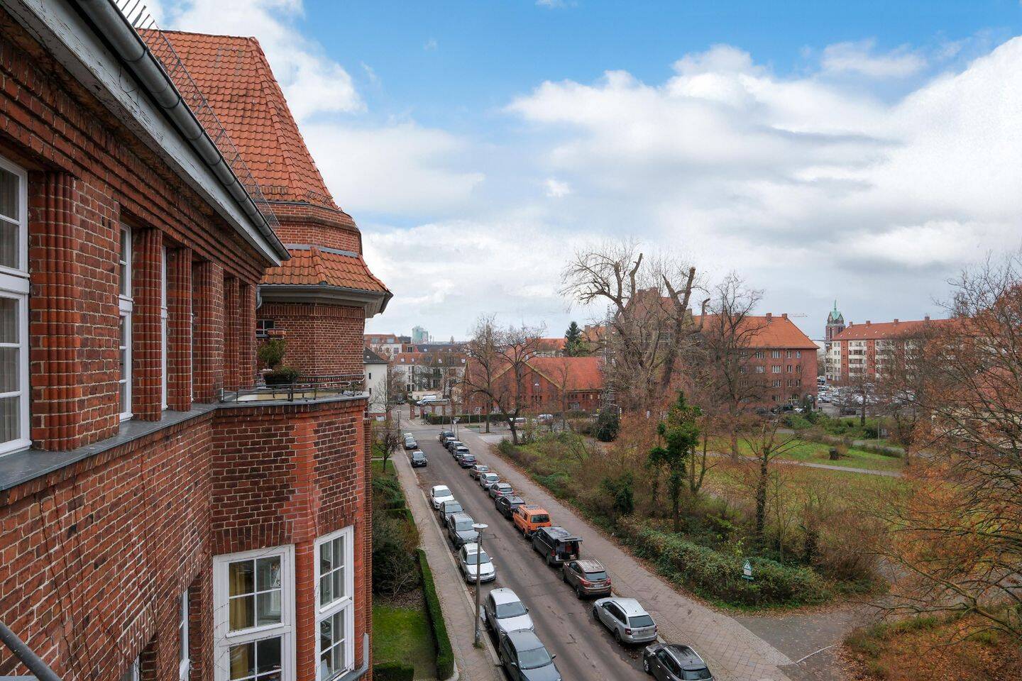 Jugendstiljuwel mit Seeblick in denkmalgeschütztem Gebäude mit ausbaufähigem Dachgeschossrohling – Berlin – Vorschaubild 4