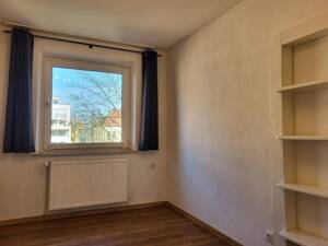 "Hidden Gem" in Erlangens Bestlage: Neuwertige 3-Zimmer-Oase mit Maßküche & Home-Office-Setup! – 91052 Erlangen – Vorschaubild 5