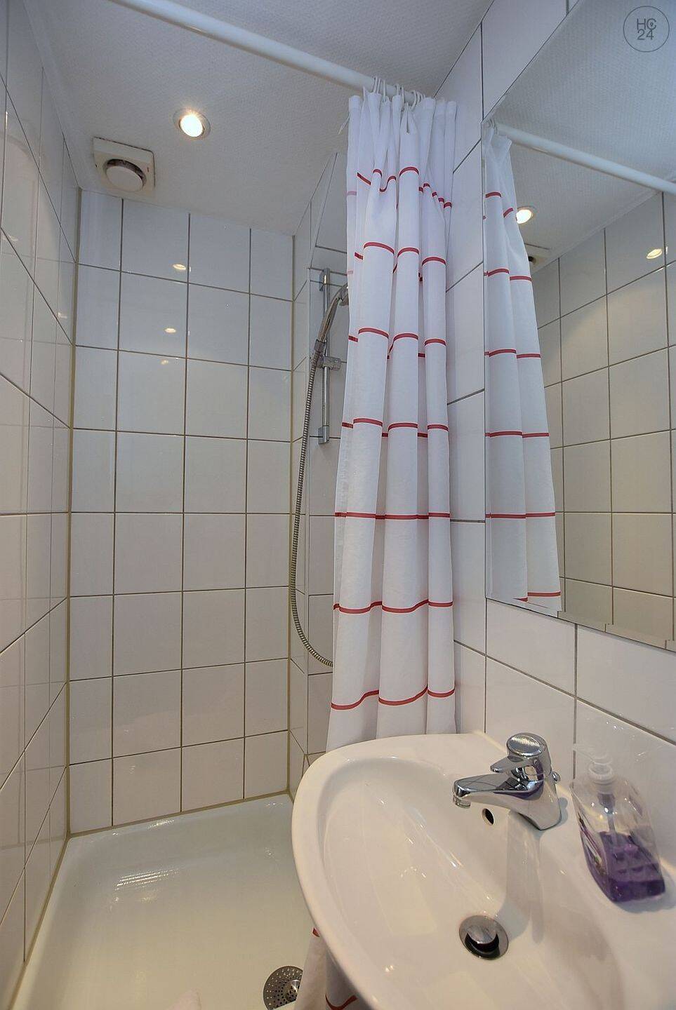 Schön möblierte Wohnung mit Reinigungsservice in Stuttgart Münster – Stuttgart – Vorschaubild 5