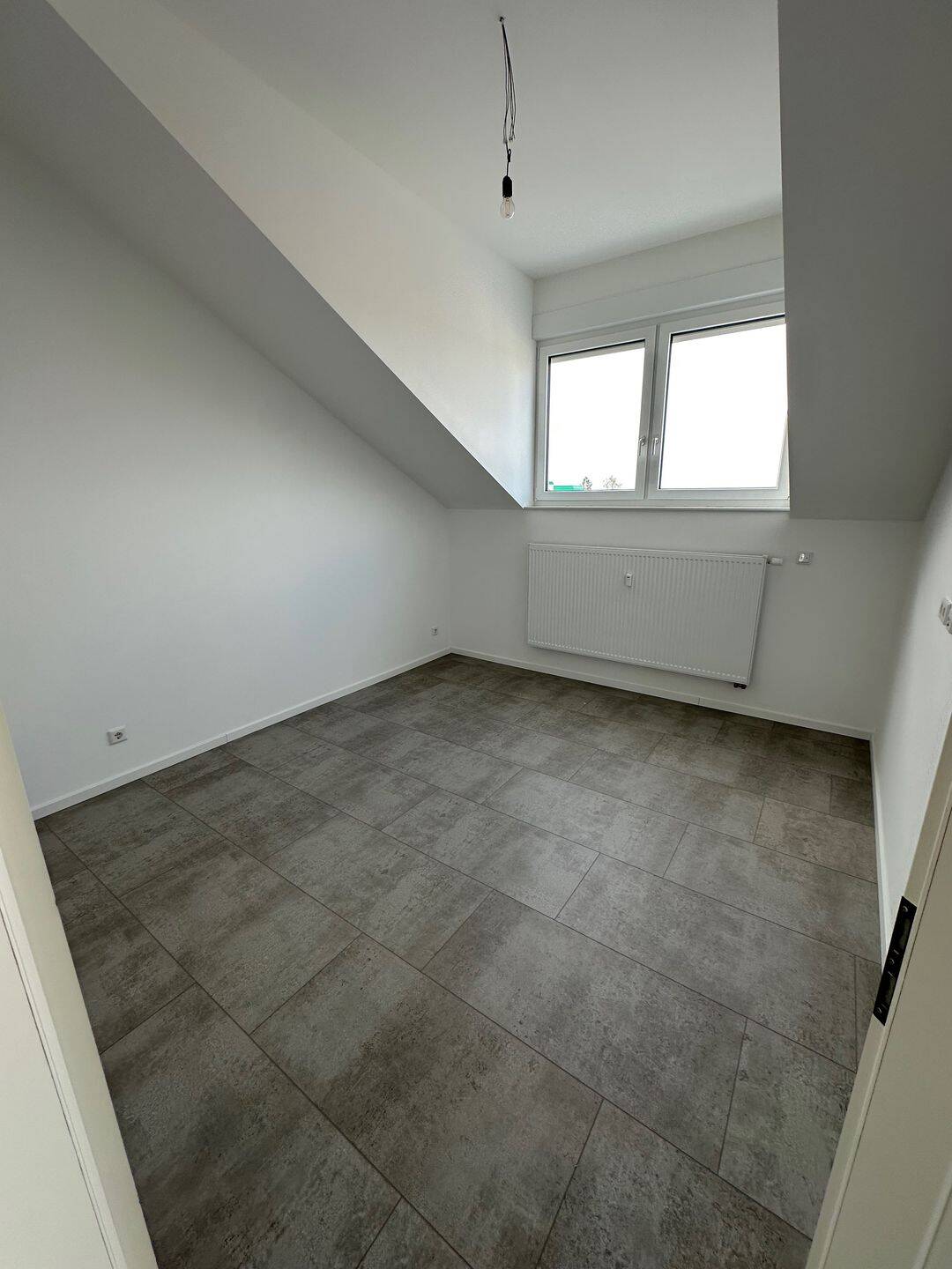 Moderne 3 Zi Wohnung in DG 70qm Terasse Klima Kernsaniert im Fürth Sack – Fürth – Vorschaubild 4