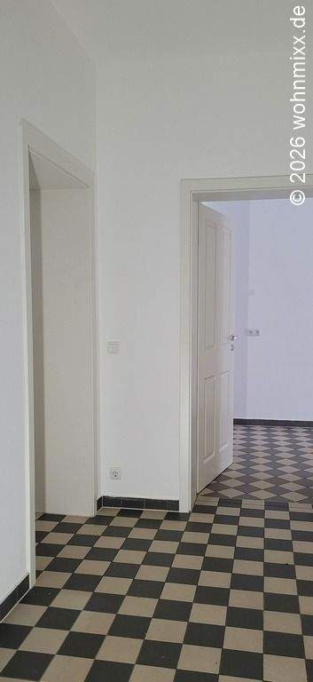 Wohlfühlen im Erdgeschoss: Fußbodenheizung, Balkon & Tageslichtbad mit Wanne und Dusche – Chemnitz – Vorschaubild 8