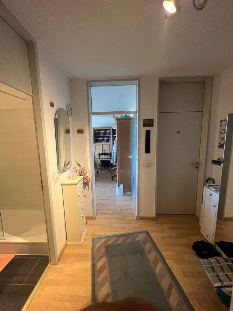 Schöne Dachgeschoßwohnung mit Balkon zur Kapitalanlage ! – Köln – Vorschaubild 3