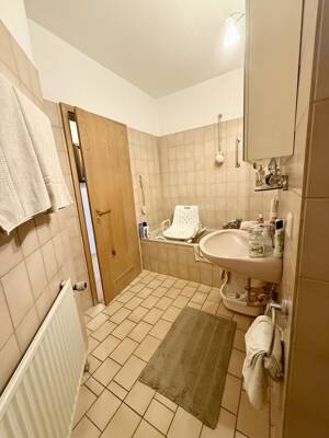 *** Vermietete 2-Zimmer-Wohnung mit Balkon und Stellplatz - Entwicklungspotenzial vorhanden *** – 49082 Osnabrück – Vorschaubild 3